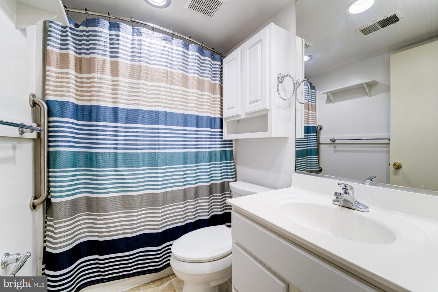 618 Newbridge Court #3-618 photo 19