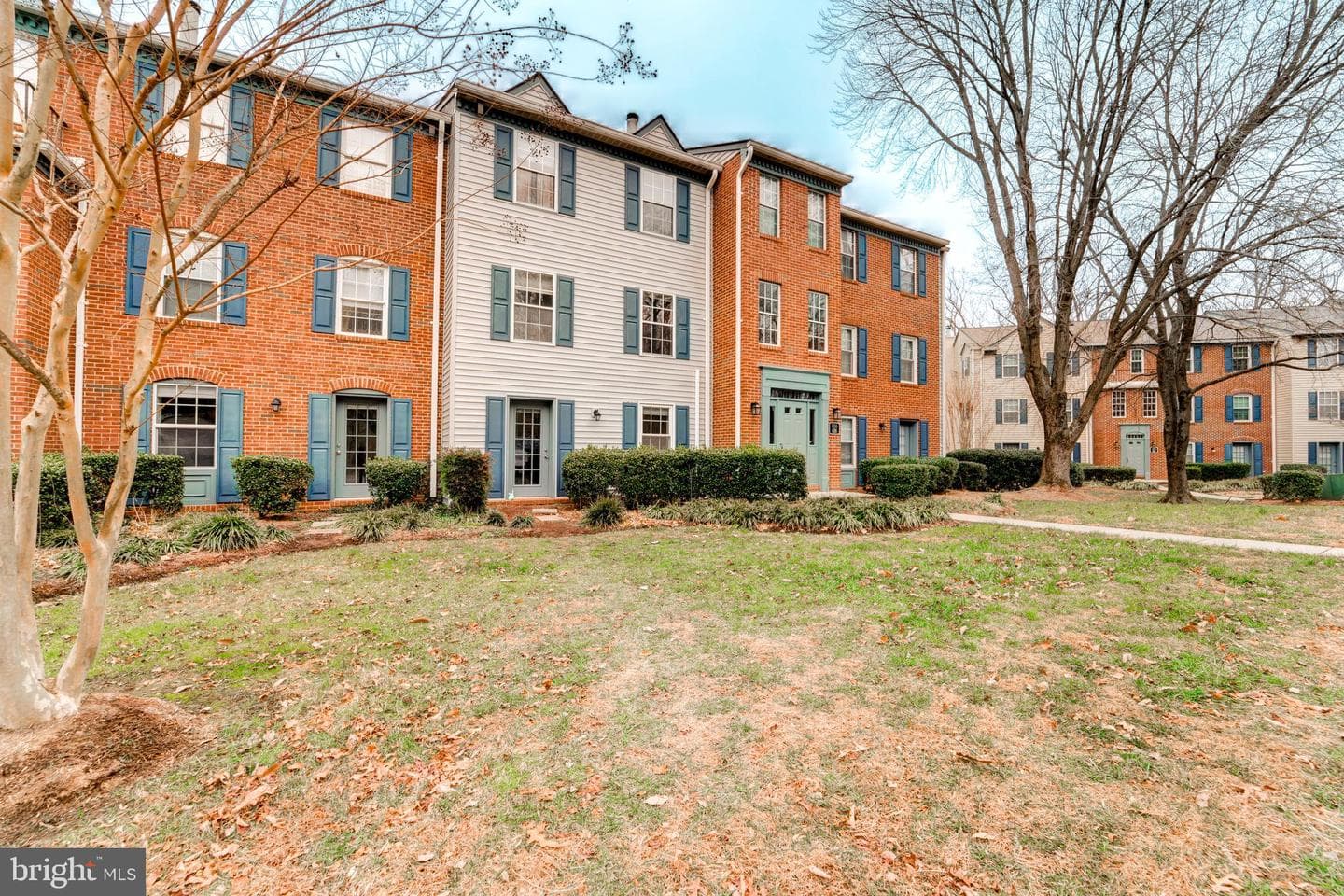 618 Newbridge Court #3-618 photo 2
