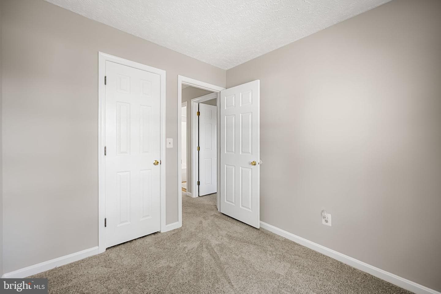 1208 Castine Court photo 20