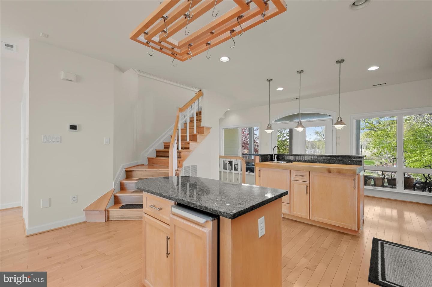 2113 Lake Drive photo 14