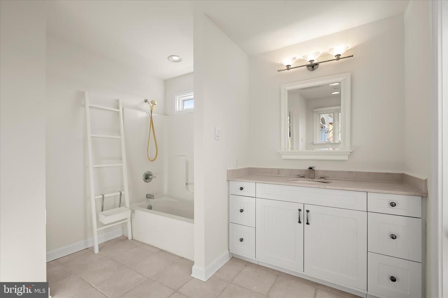 2113 Lake Drive photo 36