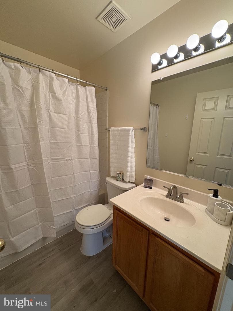 302 Assembly Point Court photo 12