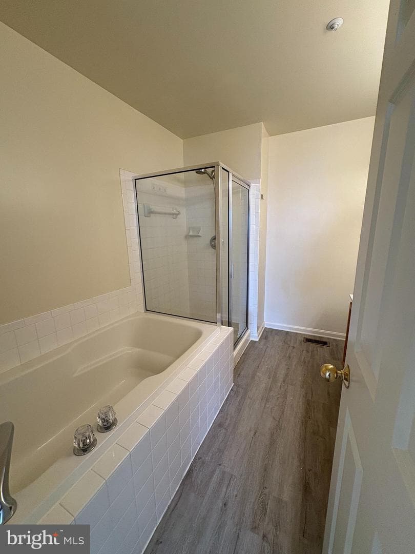 302 Assembly Point Court photo 15