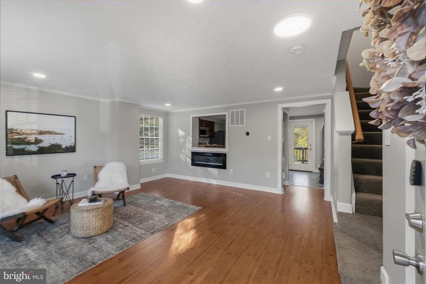 1272 Seminole Drive photo 4