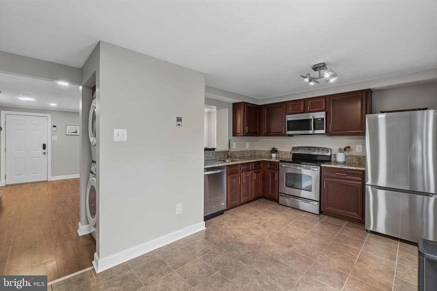 1272 Seminole Drive photo 8
