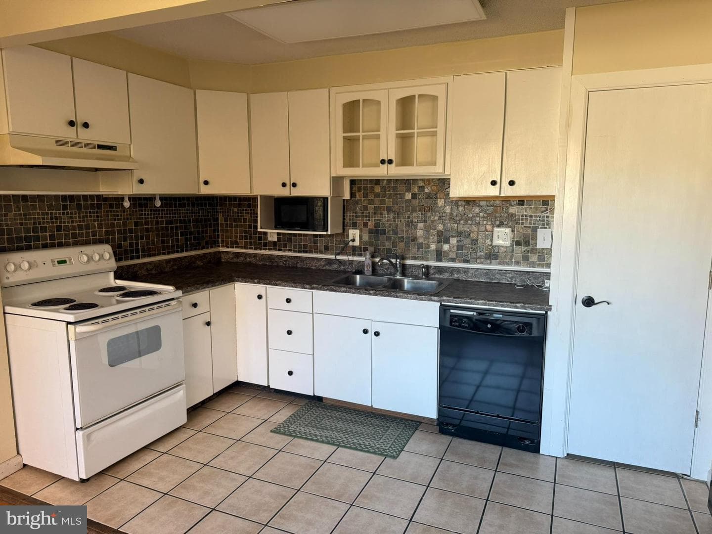 1503 Callaway Drive photo 5