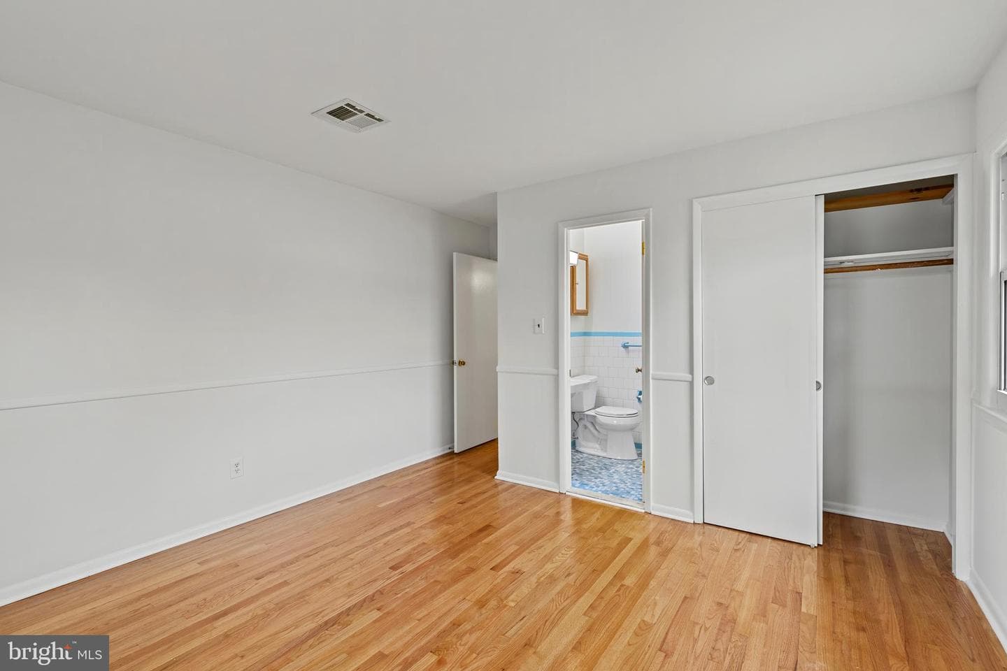 393 Jaybea Court photo 14