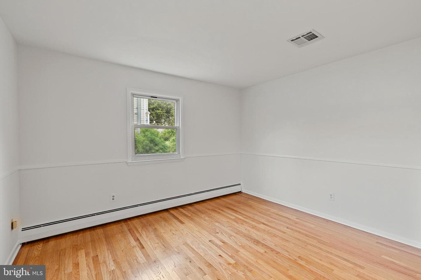 393 Jaybea Court photo 18