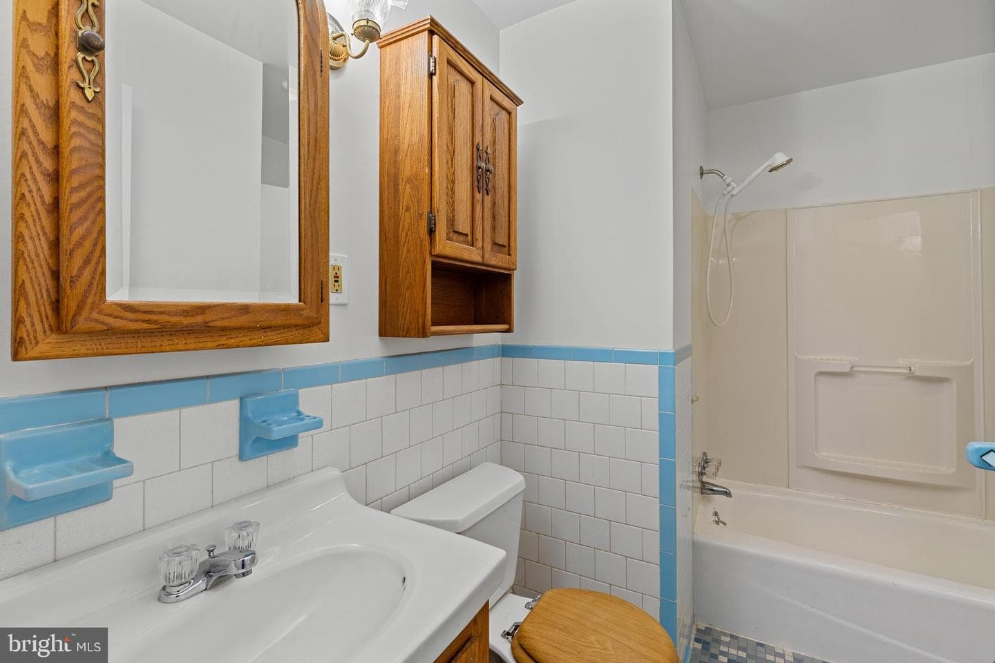 393 Jaybea Court photo 22