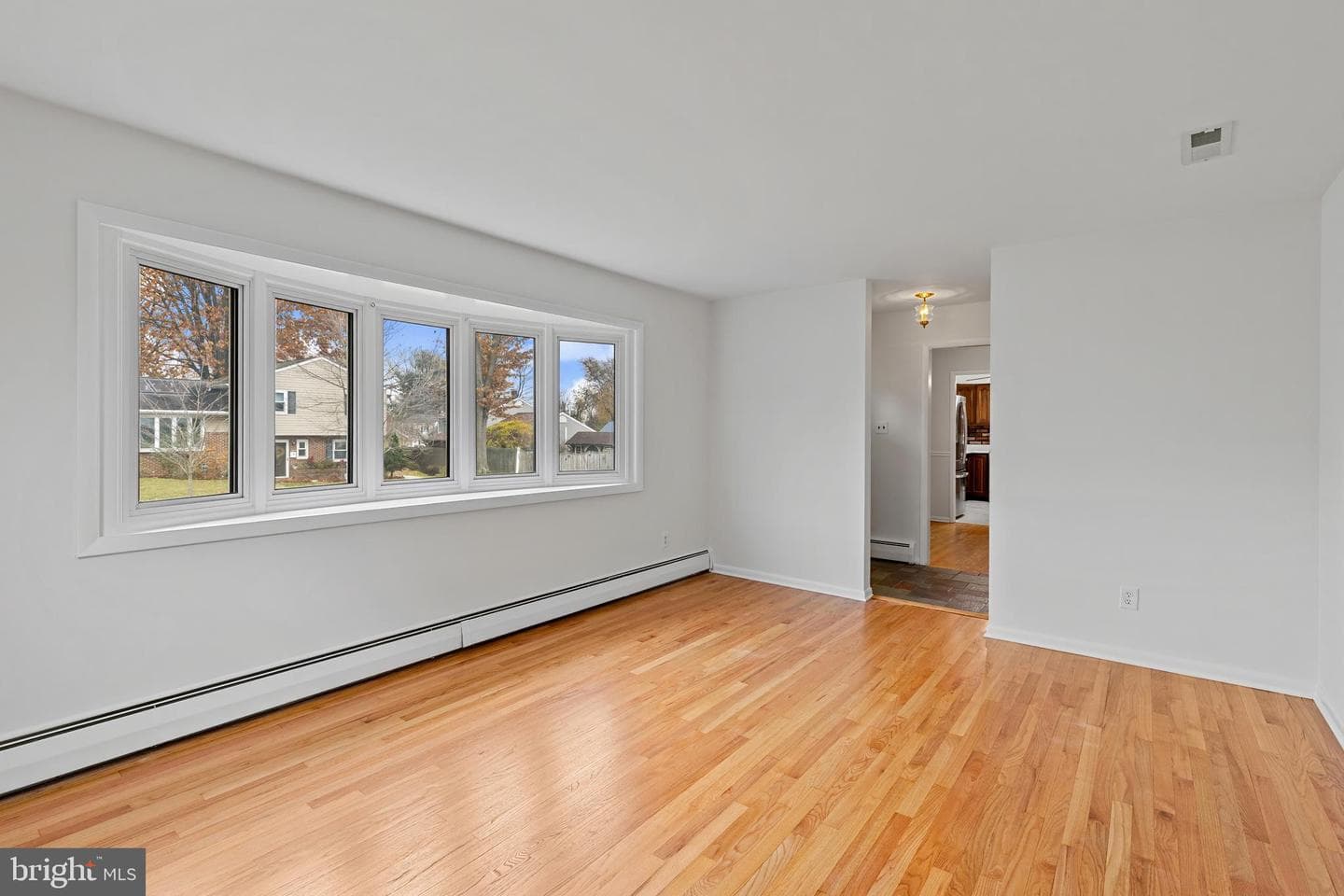 393 Jaybea Court photo 6