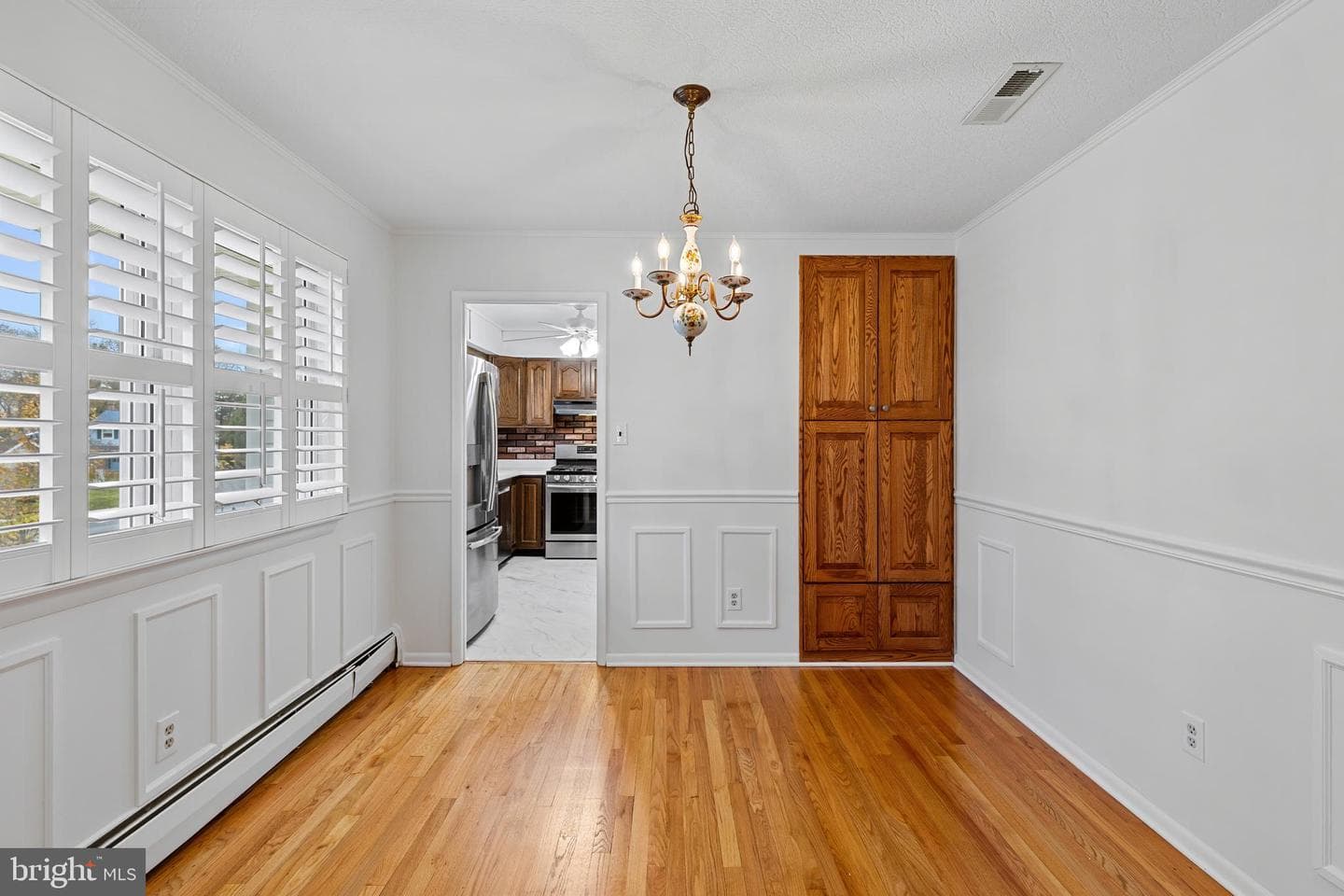 393 Jaybea Court photo 8