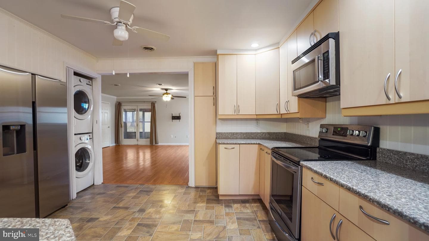 105 Garrett Road photo 20