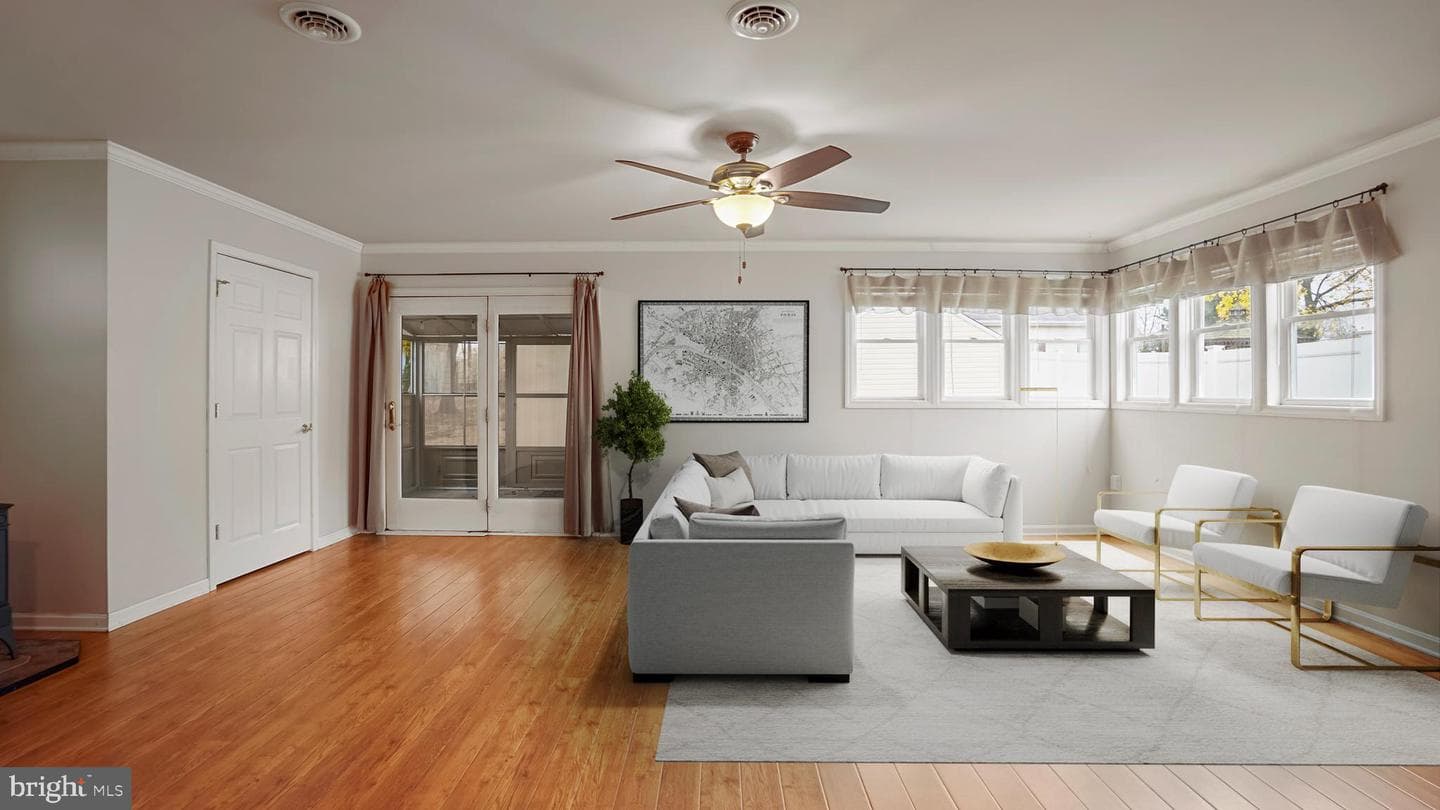 105 Garrett Road photo 24