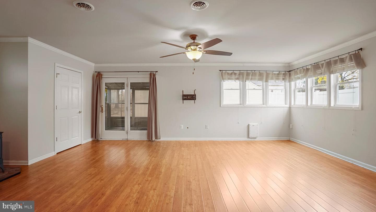 105 Garrett Road photo 25