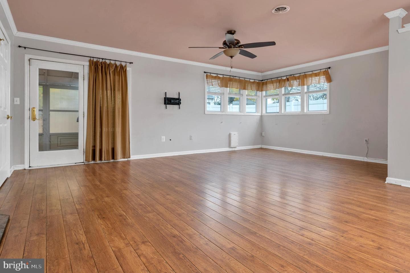 105 Garrett Road photo 26