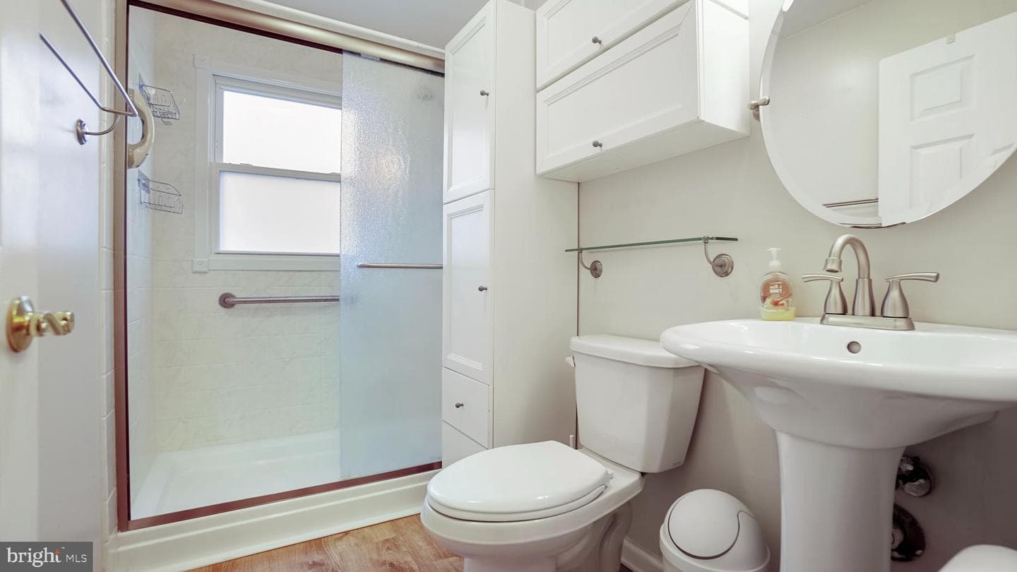 105 Garrett Road photo 37