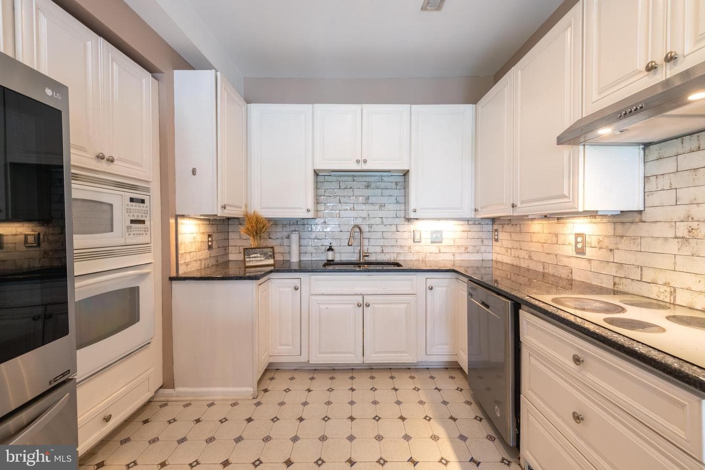 802 Walnut Avenue photo 33