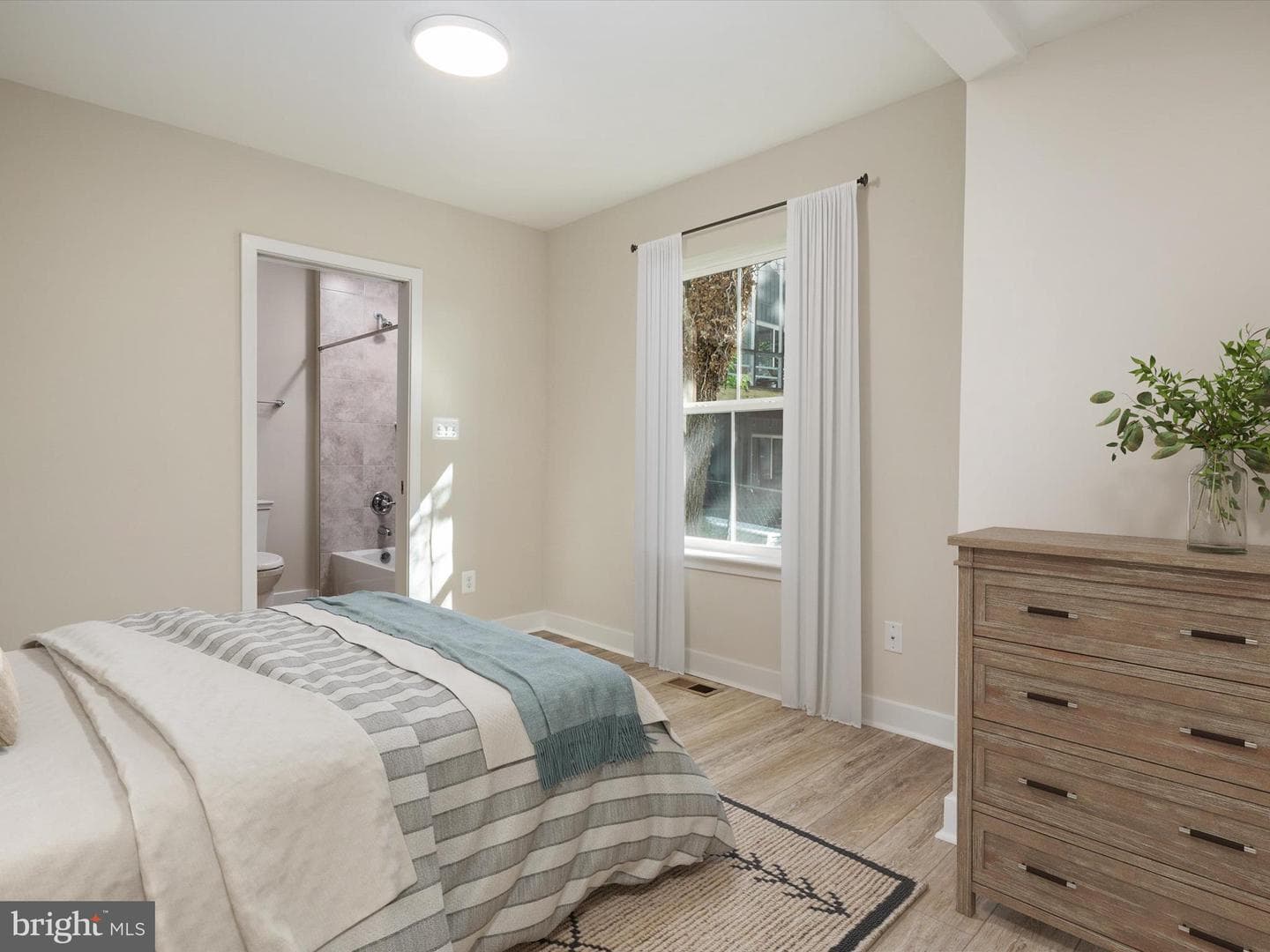 7847 Leymar Road photo 23