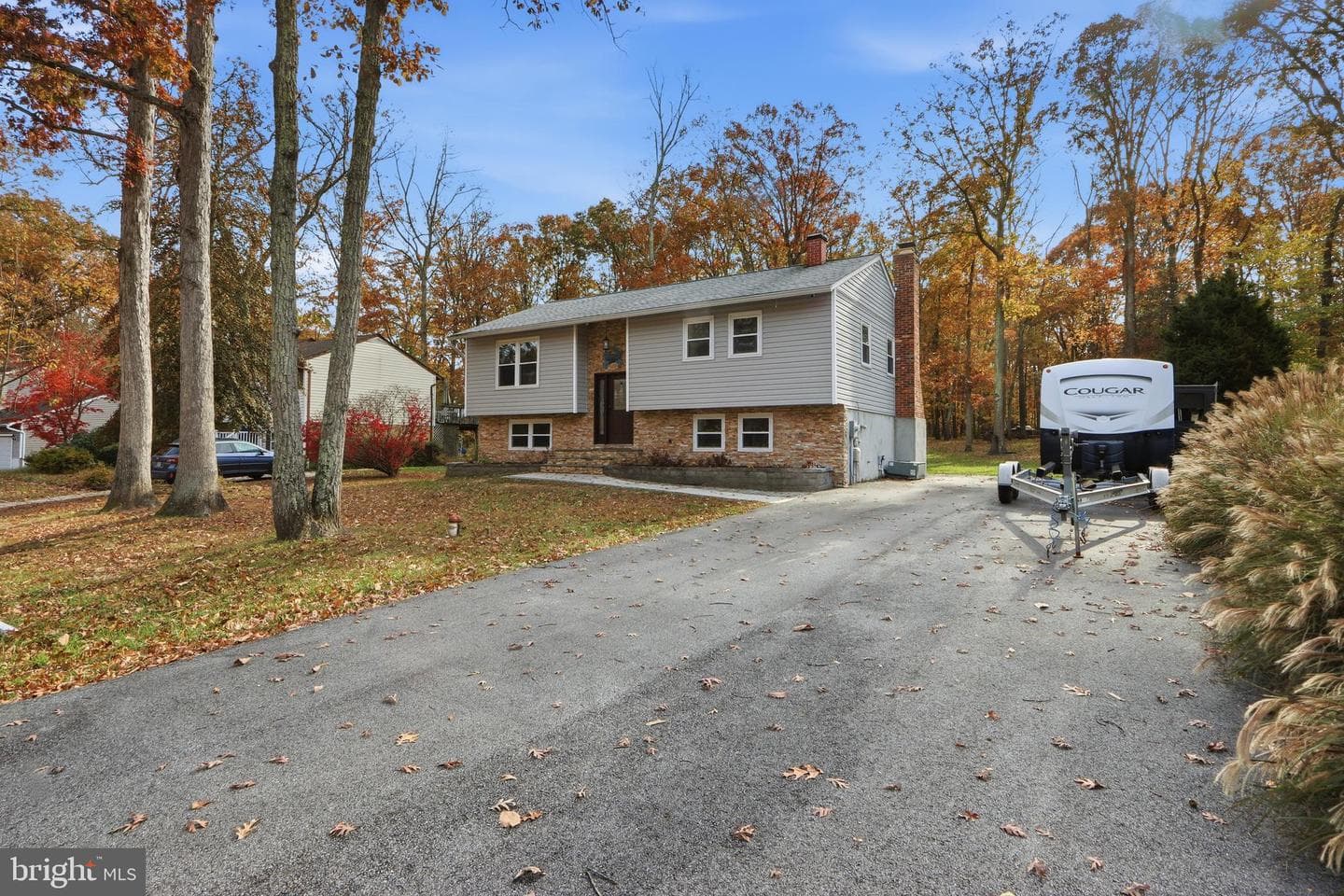 1215 Holmewood Drive photo 3