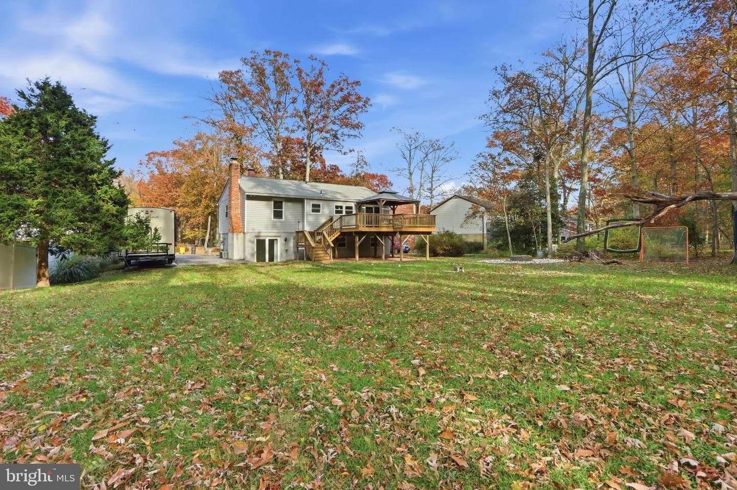 1215 Holmewood Drive photo 32