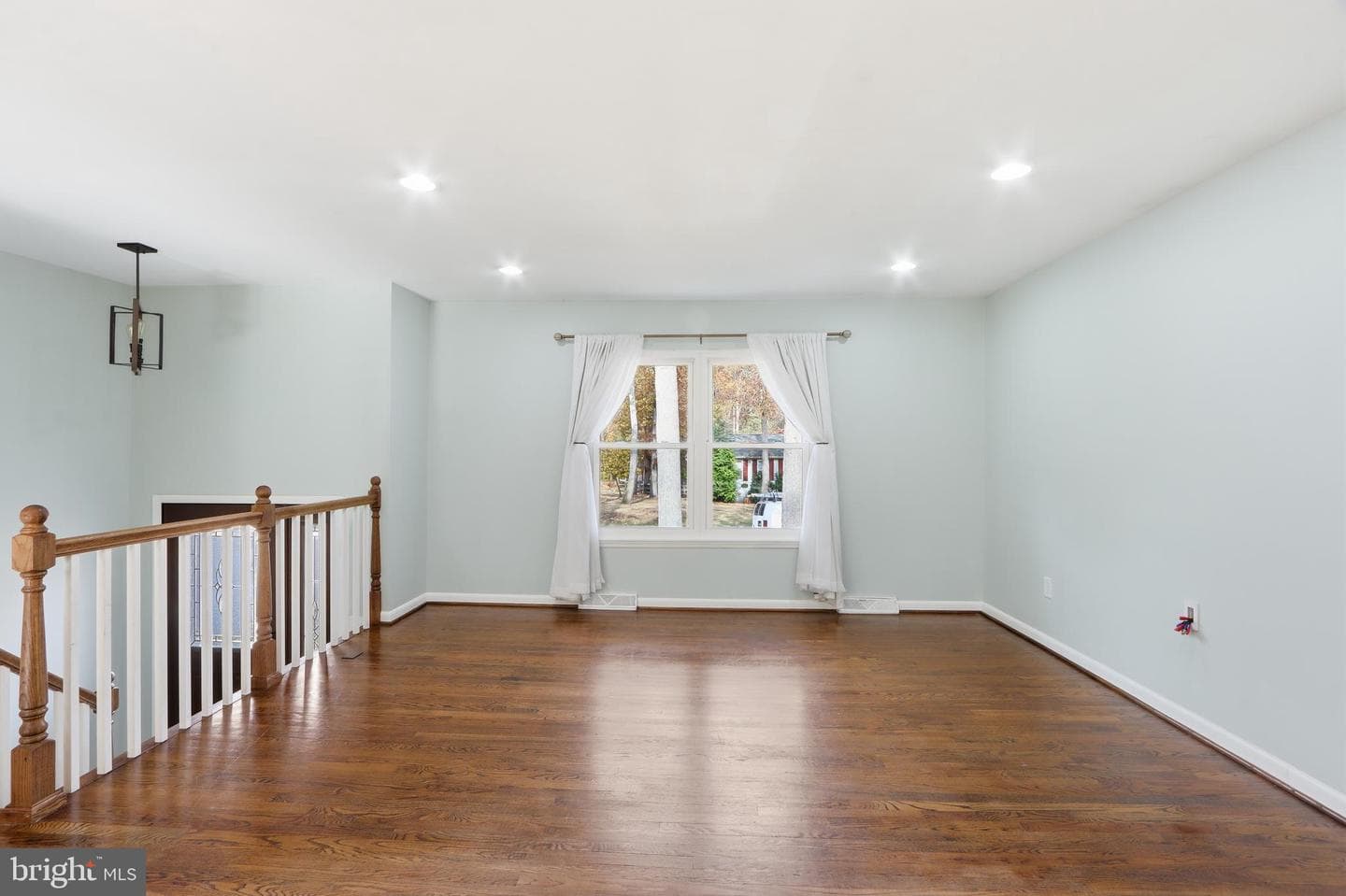 1215 Holmewood Drive photo 8
