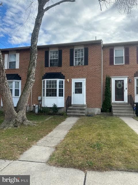 323 Cool Breeze Court photo 2