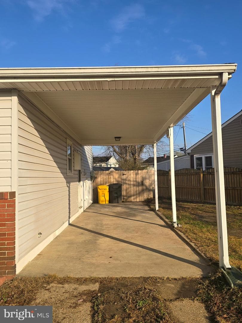 204 Ridgely Road photo 4