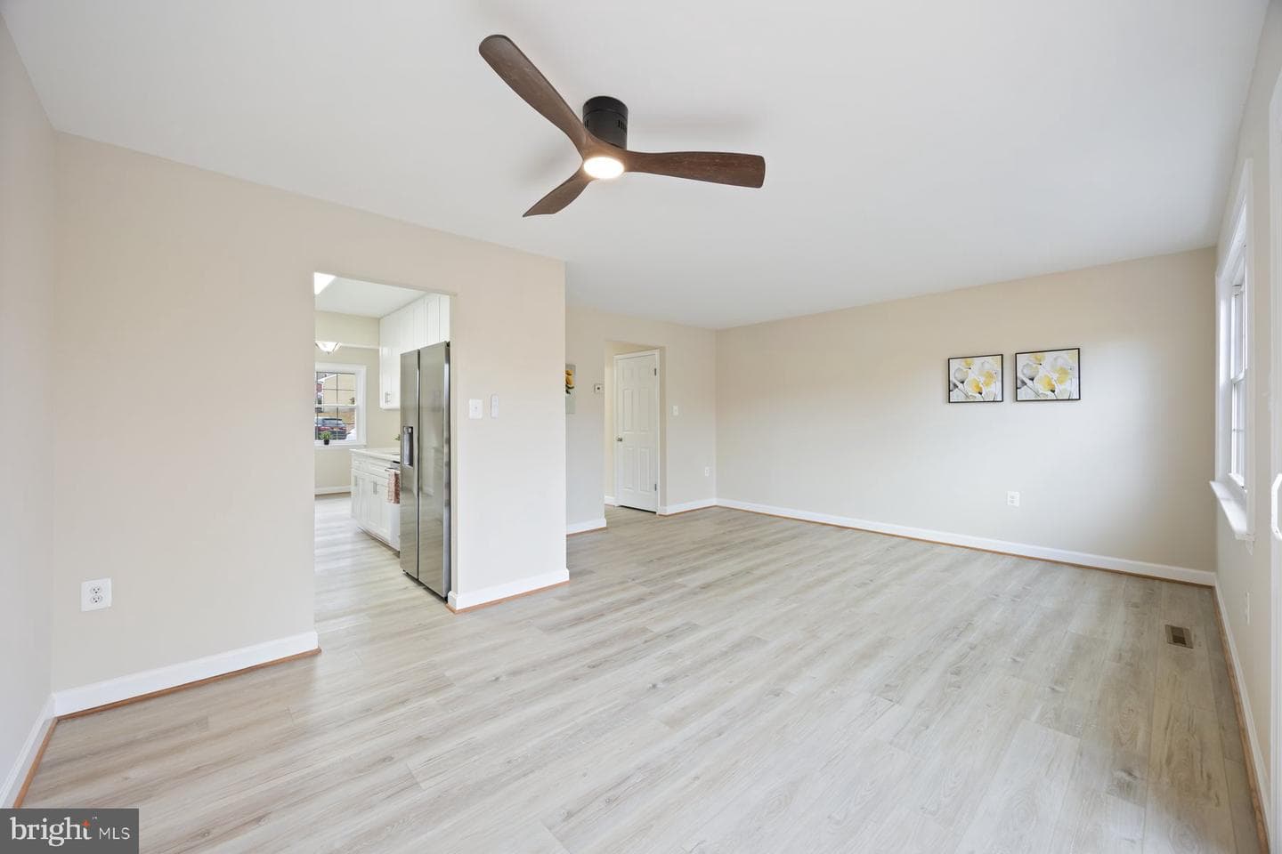 594 Millshire Drive photo 15