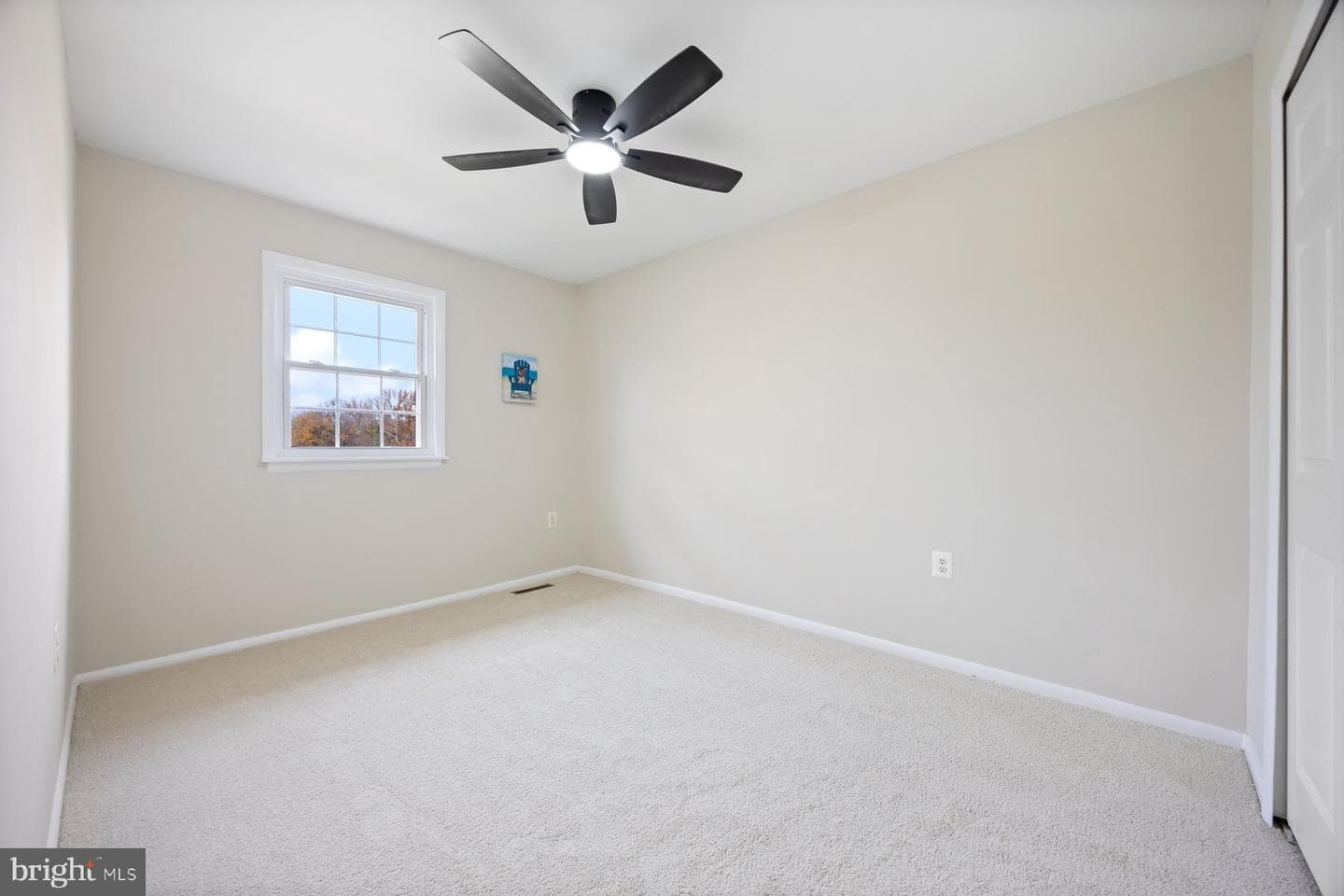 594 Millshire Drive photo 26