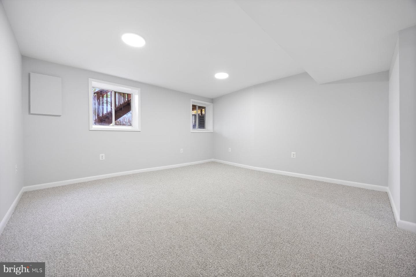 594 Millshire Drive photo 29