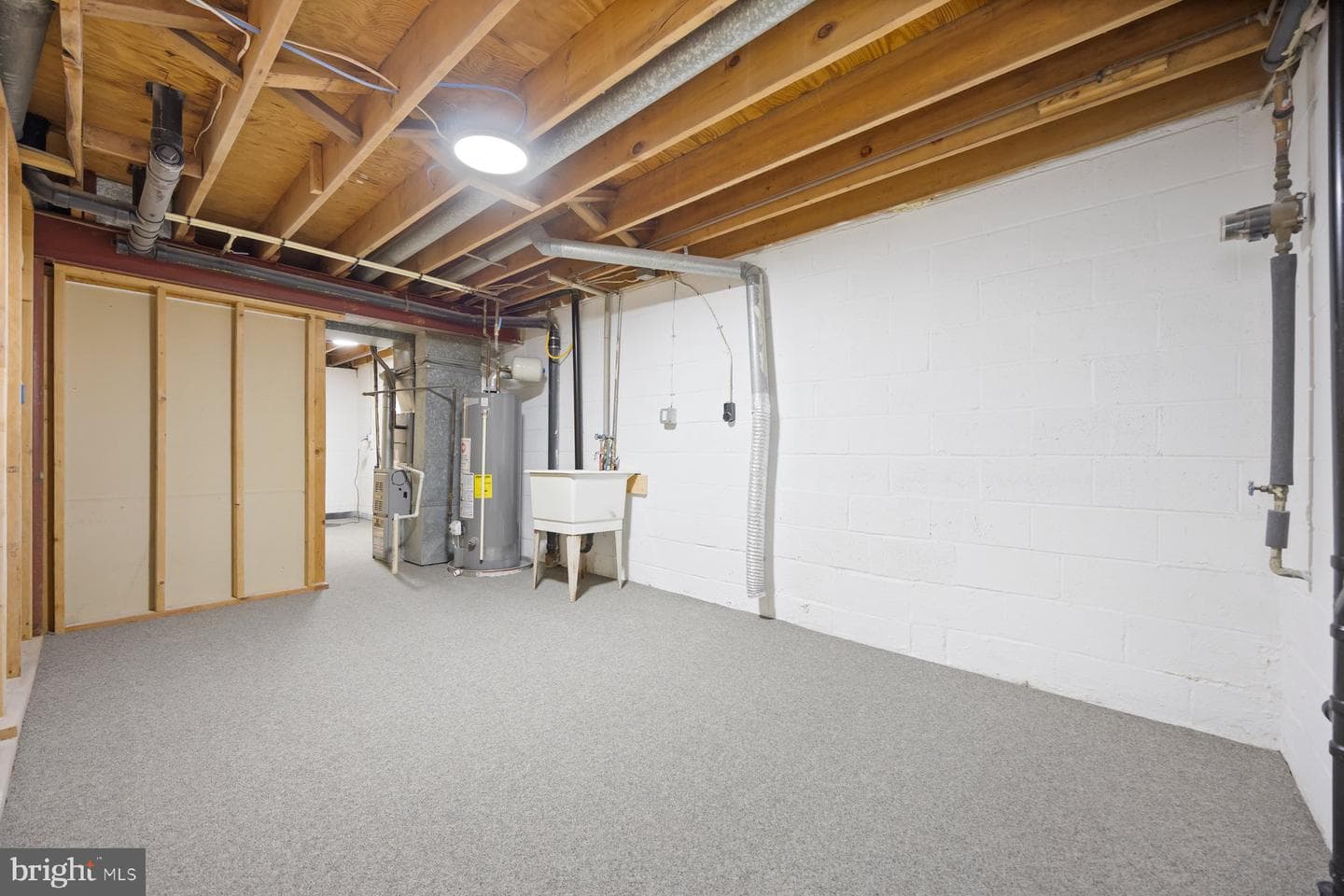 594 Millshire Drive photo 33