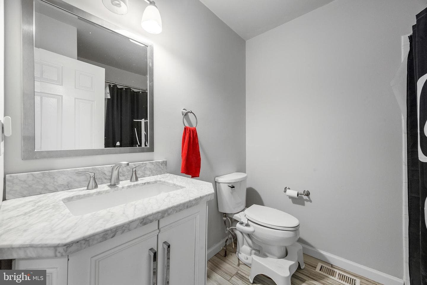 300 Twin Oaks Road photo 14