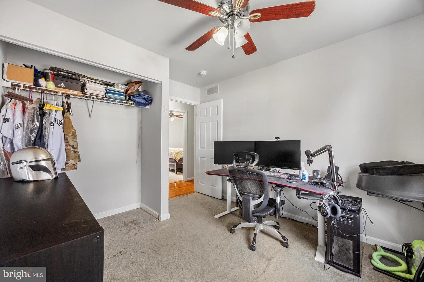 300 Twin Oaks Road photo 16