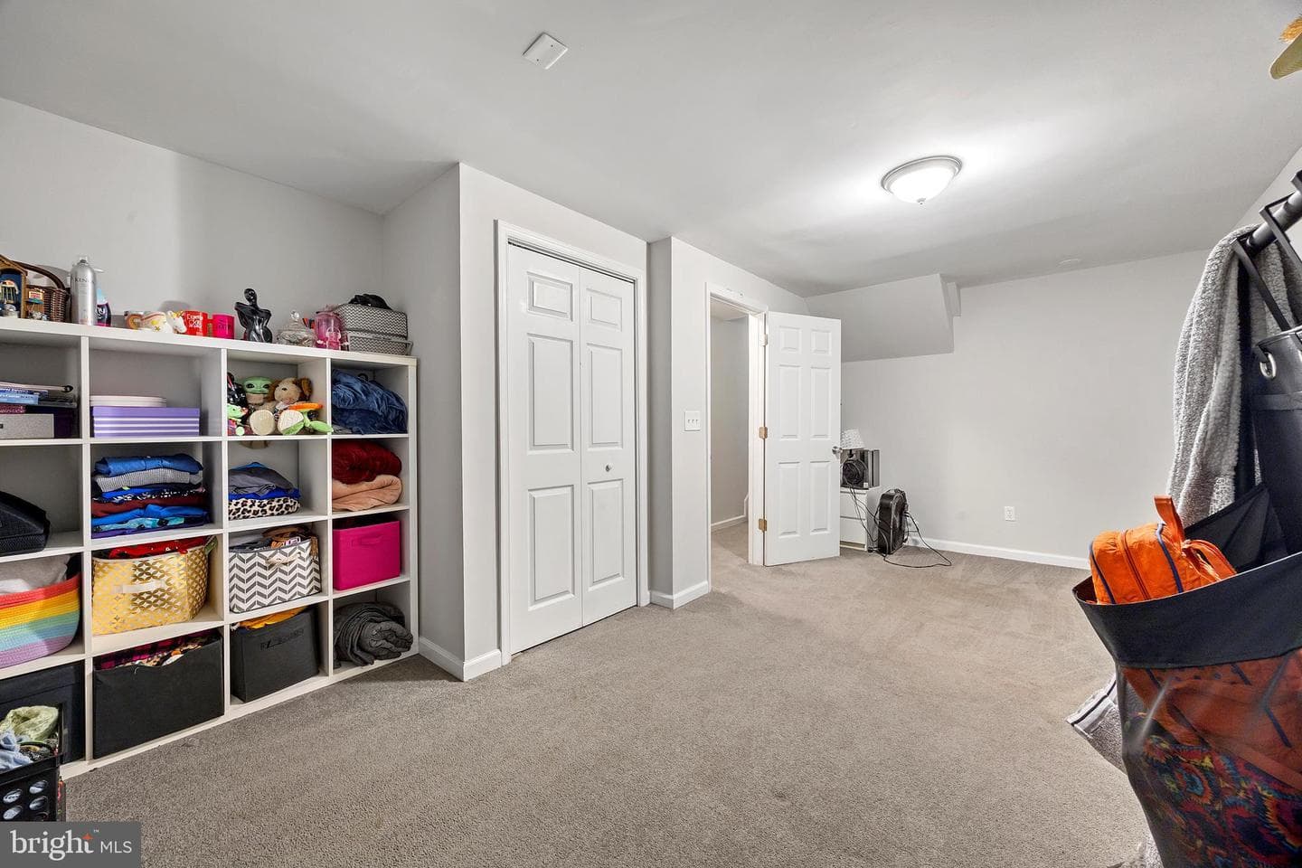 300 Twin Oaks Road photo 26