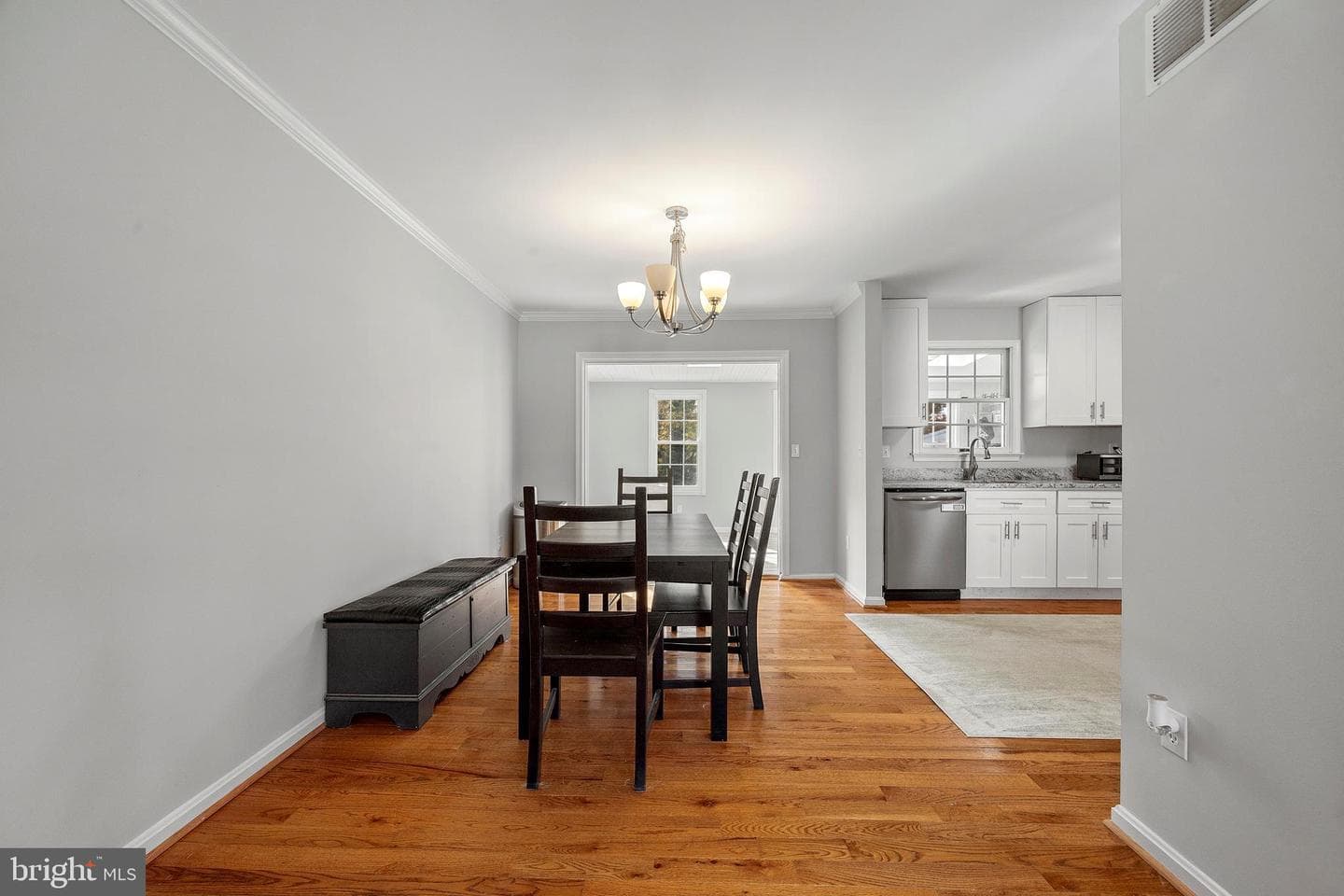 300 Twin Oaks Road photo 6