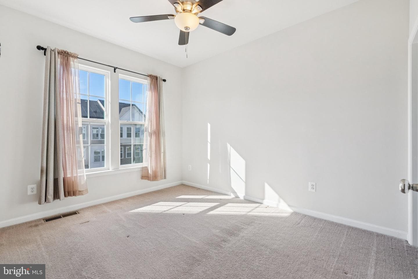 2616 Hardaway Circle photo 10