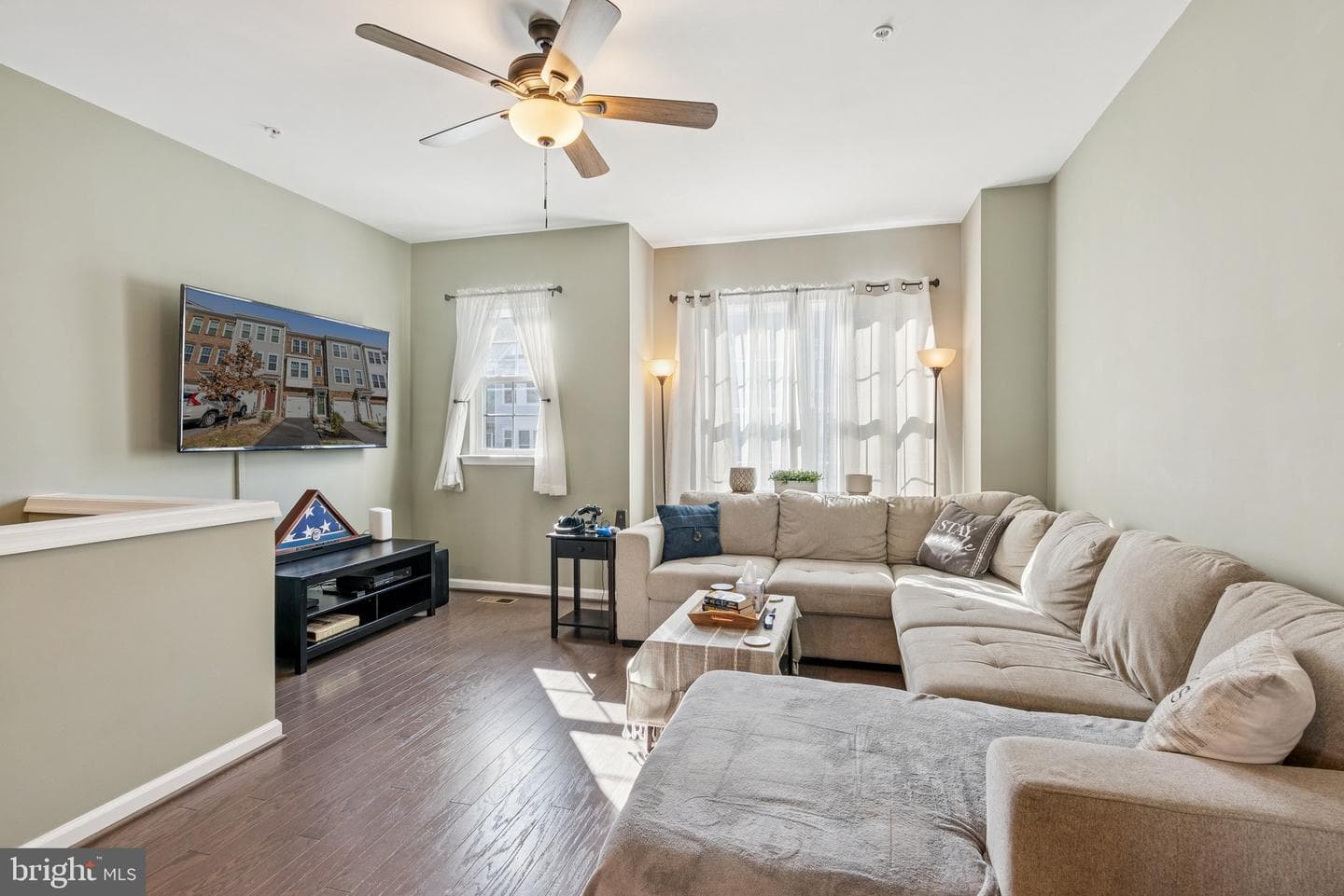 2616 Hardaway Circle photo 2