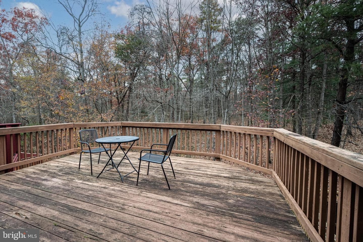 208 Pinecove Avenue photo 5