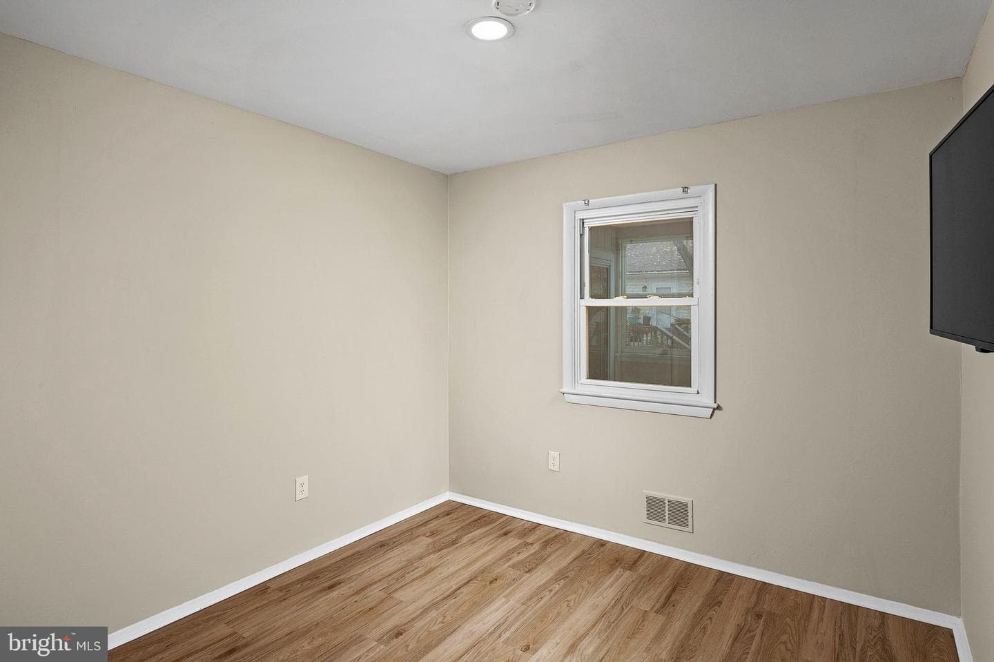 8084 Clark Station Road photo 16