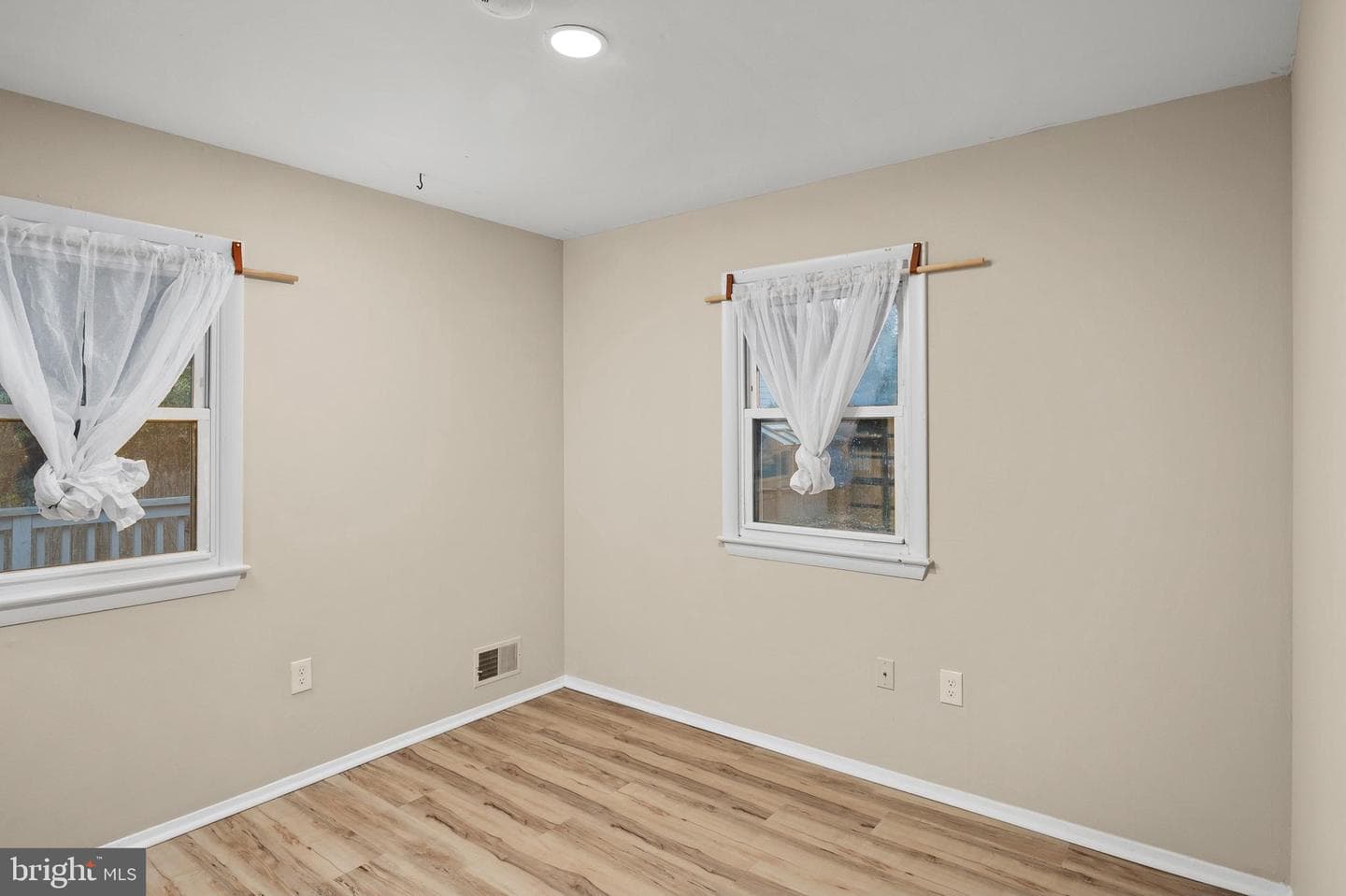 8084 Clark Station Road photo 17