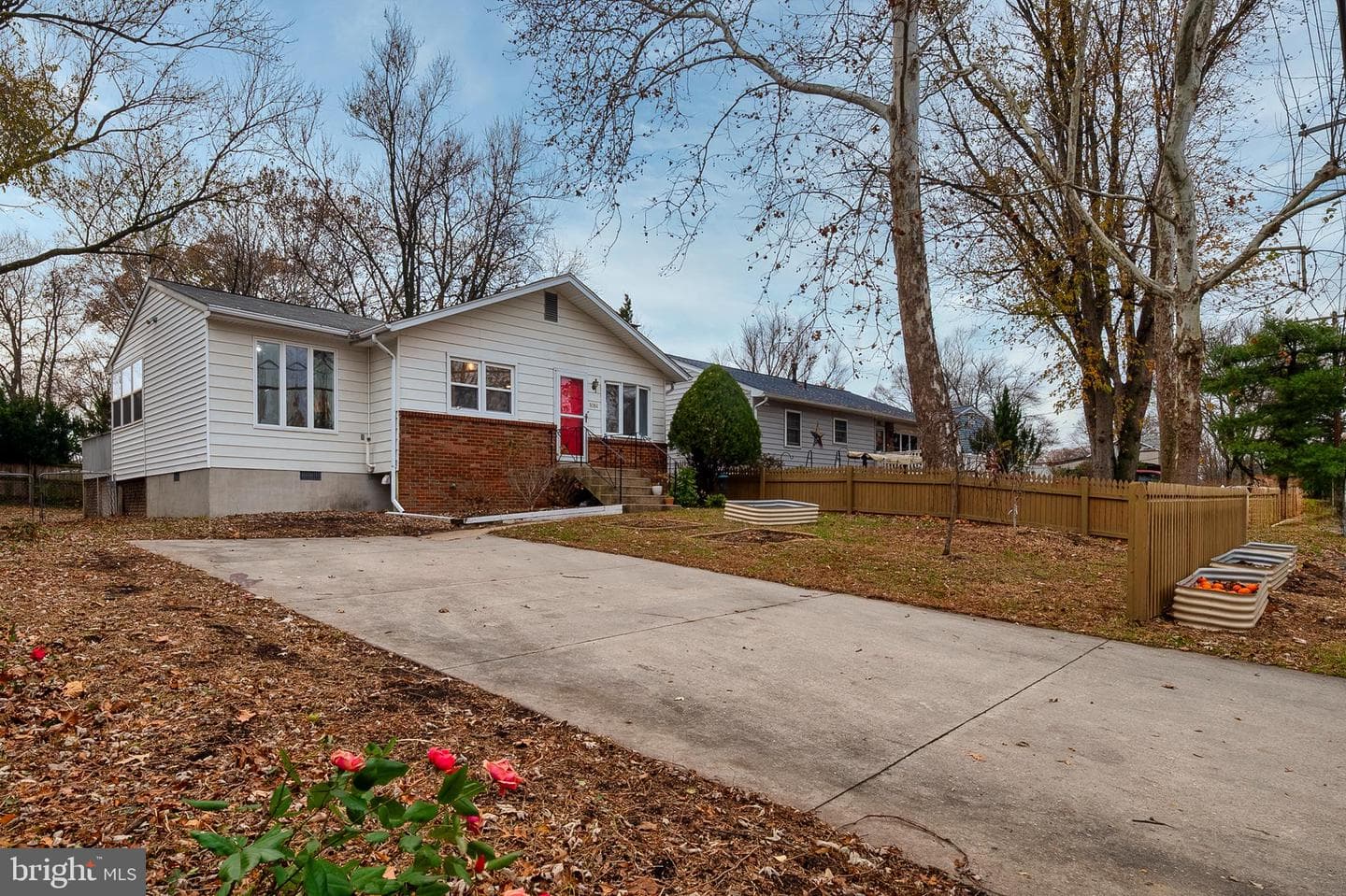 8084 Clark Station Road photo 2