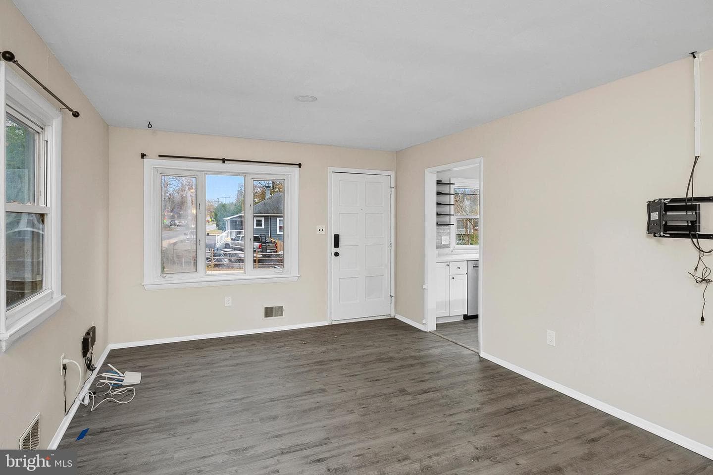 8084 Clark Station Road photo 5