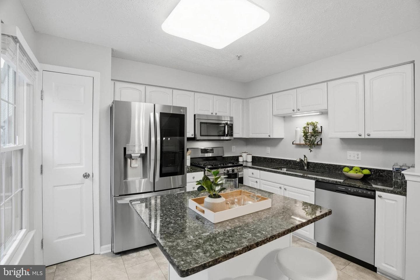 2512 Summers Ridge Drive photo 12