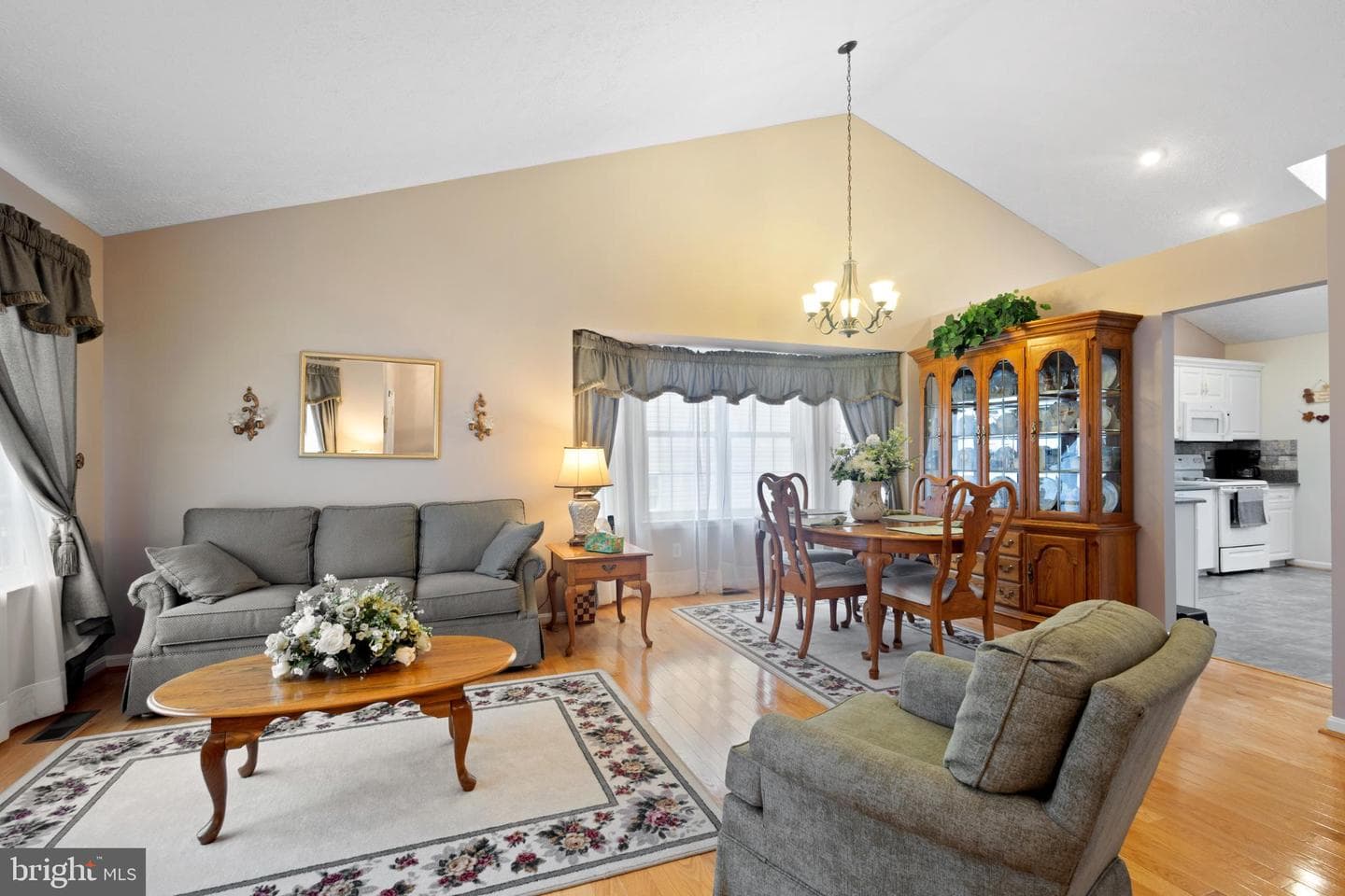 706 Willow Tree Drive photo 11