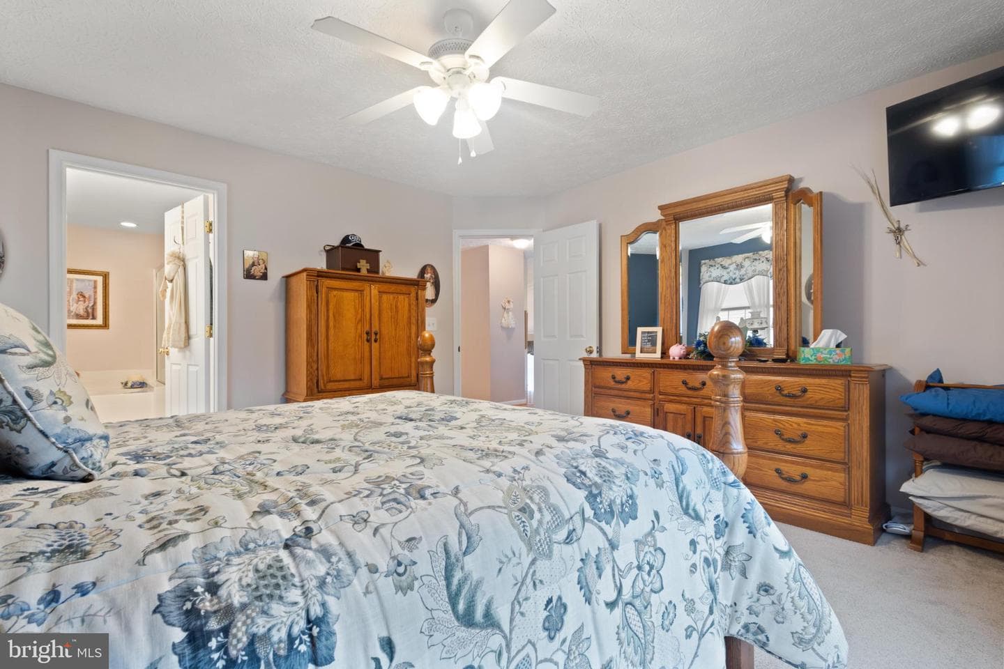 706 Willow Tree Drive photo 29