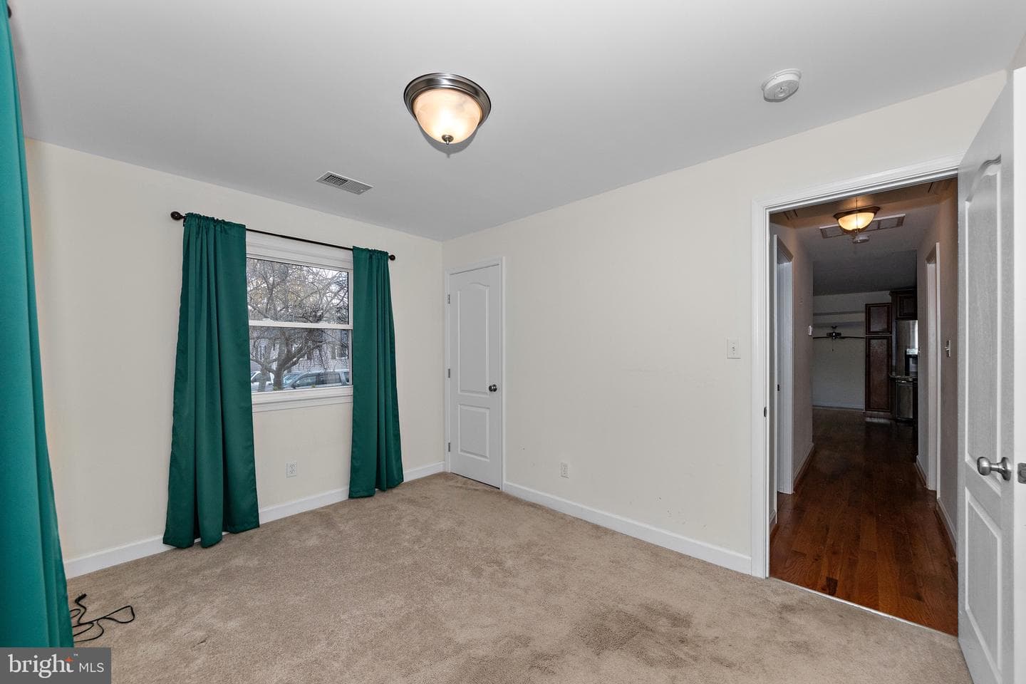 115 Valley View Avenue photo 32