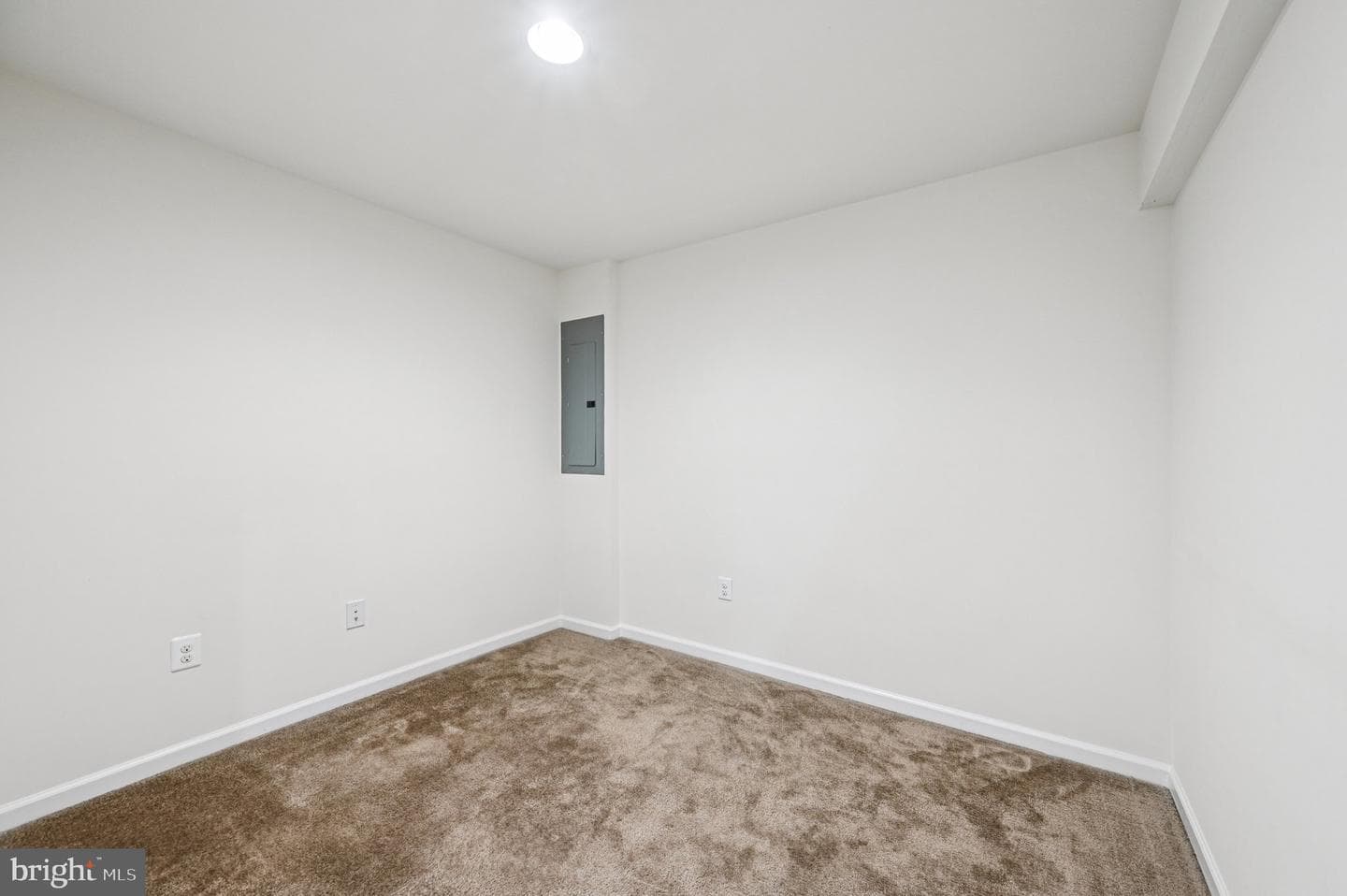 7811 Maple Run Court photo 42