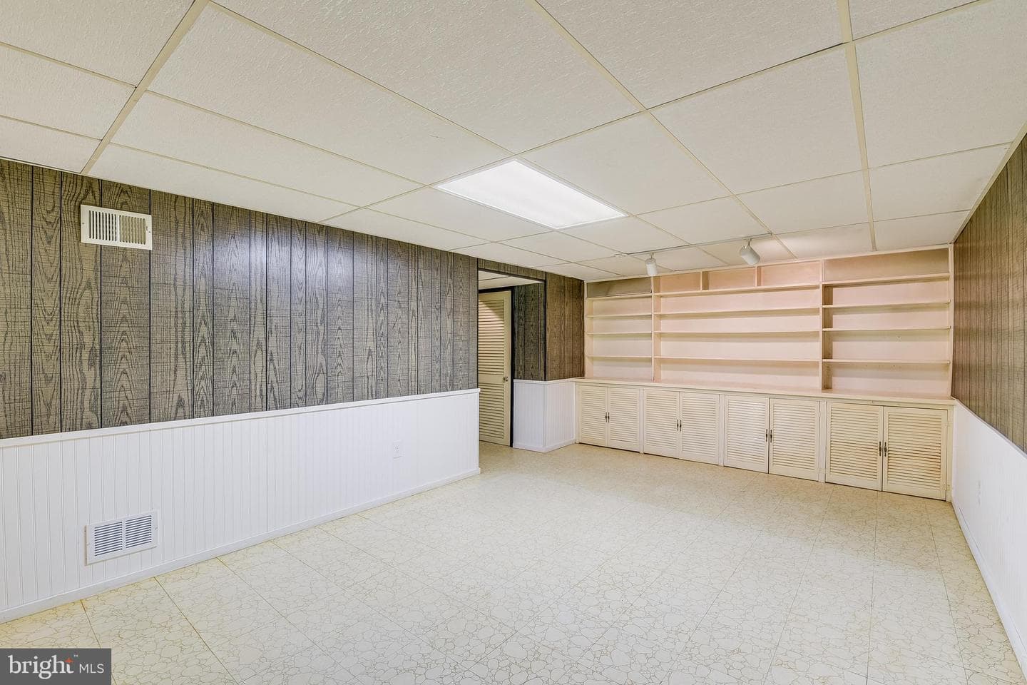 504 Kent Circle photo 16