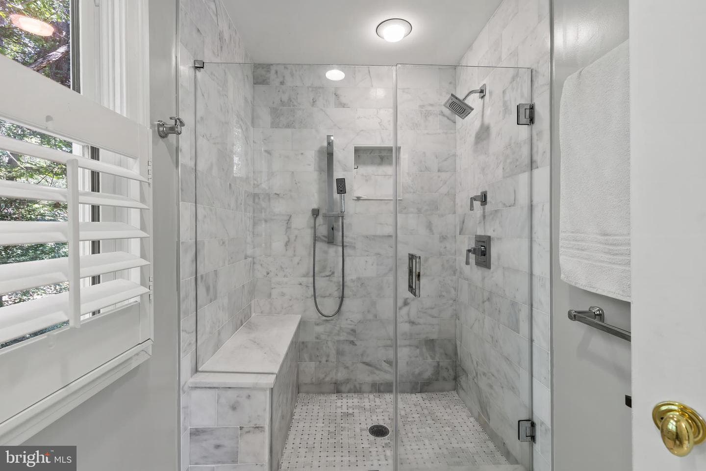 2656 Queen Anne Circle photo 18