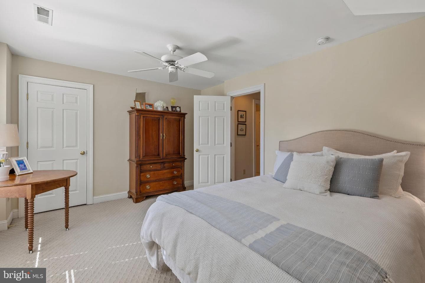 2656 Queen Anne Circle photo 23